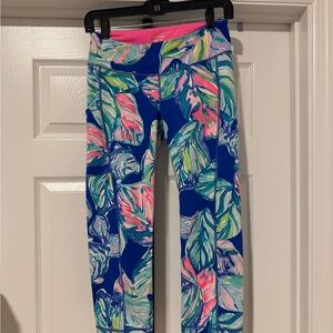 Lilly Pulitzer Leaf Print Leggings in Blue and Pink
